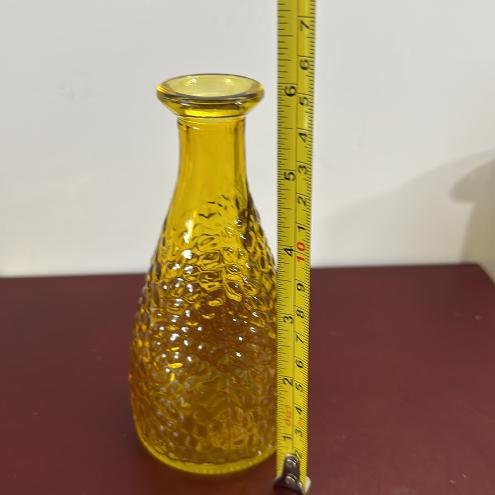 3/$22
Vintage Yellow Textured Glass Vase/Glass Decanter/Carafe/Genie Bottle 6“ - Picture 5 of 5